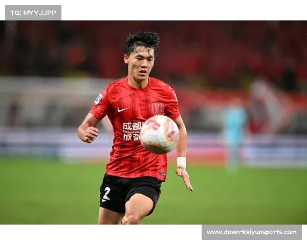 蓉城夏窗引援刻不容缓 胡荷韬伤缺两月或影响三线作战